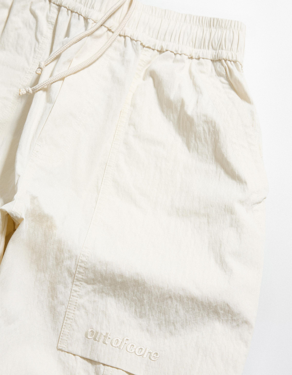 Мужские брюки карго OUT OF CORE - BERSHKA