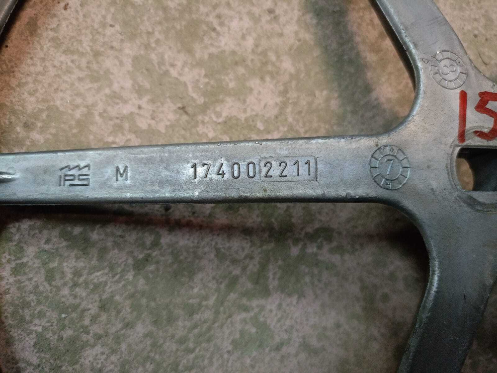 W105TX ктш15 Шкив для стиральной машины Indesit 174002211 б/у