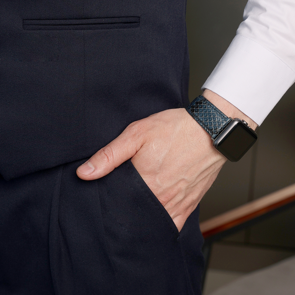 Ремешок для Apple Watch 44/45/46 mm из кожи питона, синего цвета