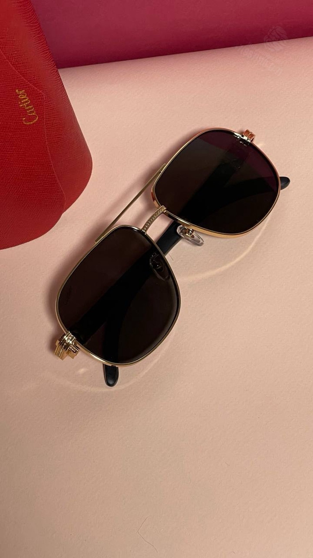 Солнцезащитные очки Cartier