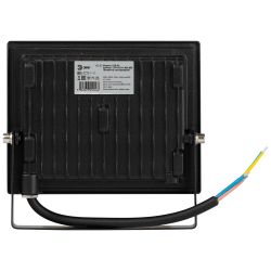 Прожектор светодиодный уличный ЭРА LPR-023-0-30K-050 50Вт 3000K IP65 гарантия 2 года | Прожекторы Стандарт