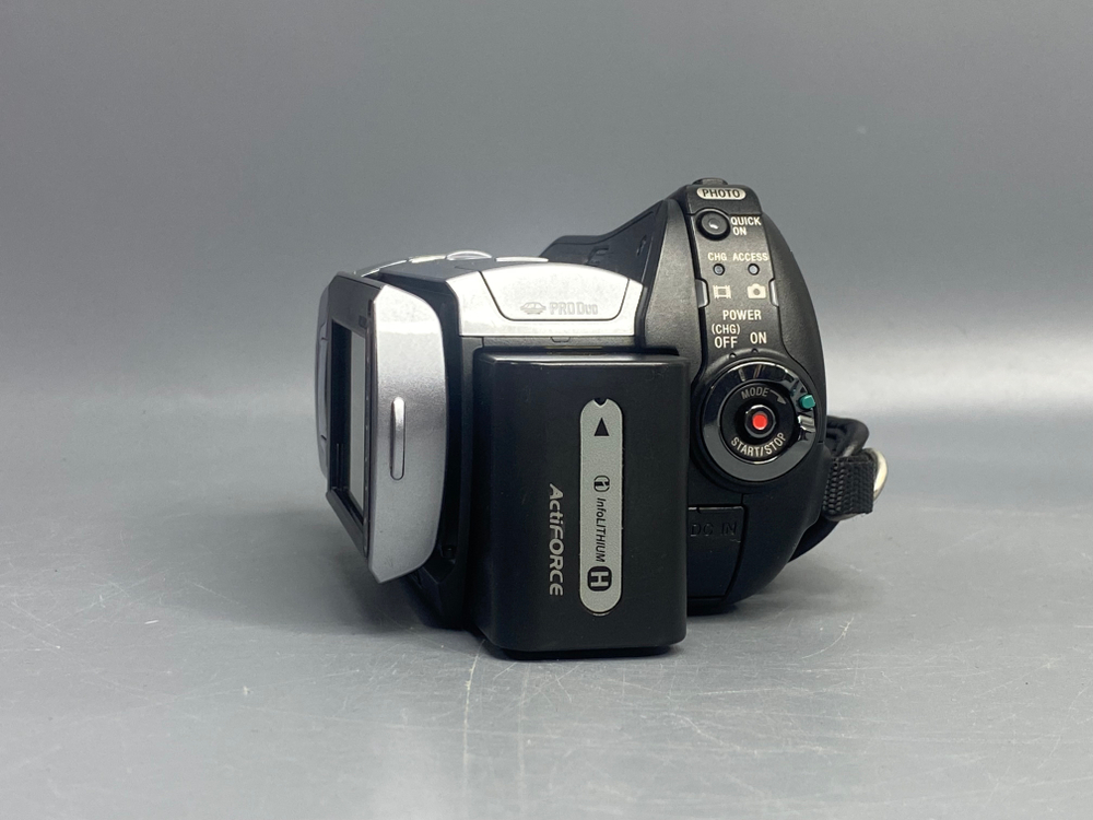 Sony DCR-SR85