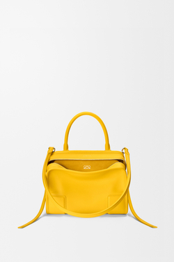 Loewe Маленькая сумка Amazona 180 из мягкой телячьей кожи, желтый