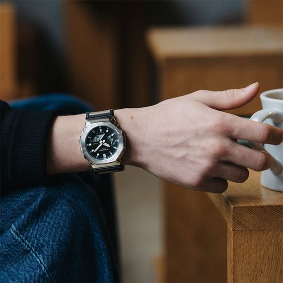 Мужские часы Casio G-Shock GM-2100C-5A