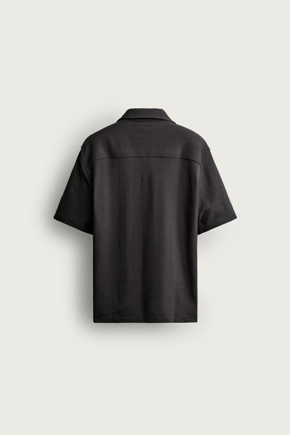 РУБАШКА КЛАССИЧЕСКОГО КРОЯ ИЗ РЕЛЬЕФНОЙ ТКАНИ — ZARA
