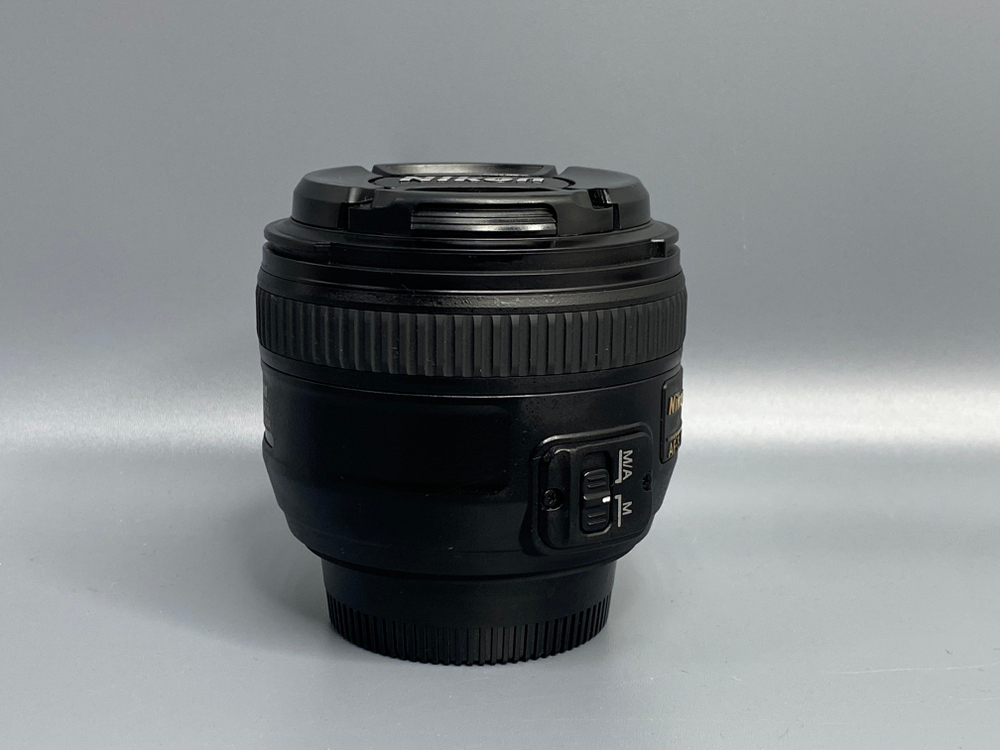 Nikon AF-S NIKKOR 50mm f/1.4G — налёт на линзе
