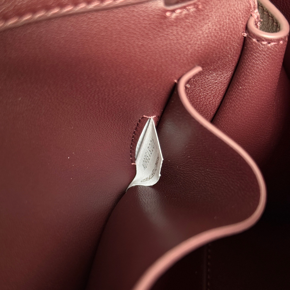 Сумка Bottega Veneta Andiamo Clutch — бордовая — фото 9