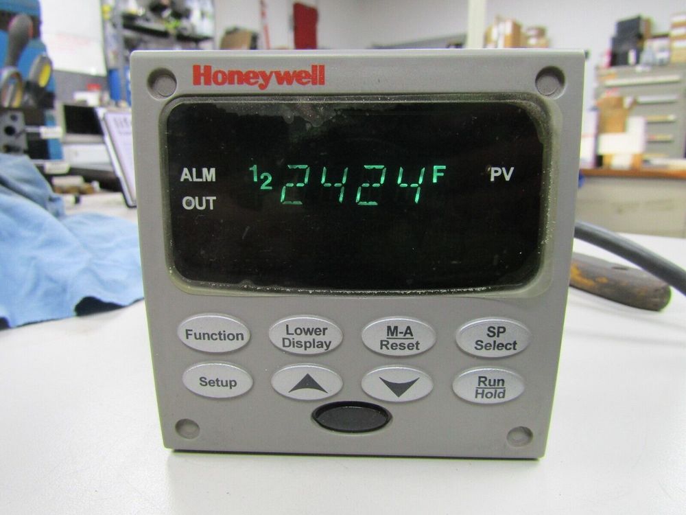 DC2500-EE-0L0R-200-10000-E0-0