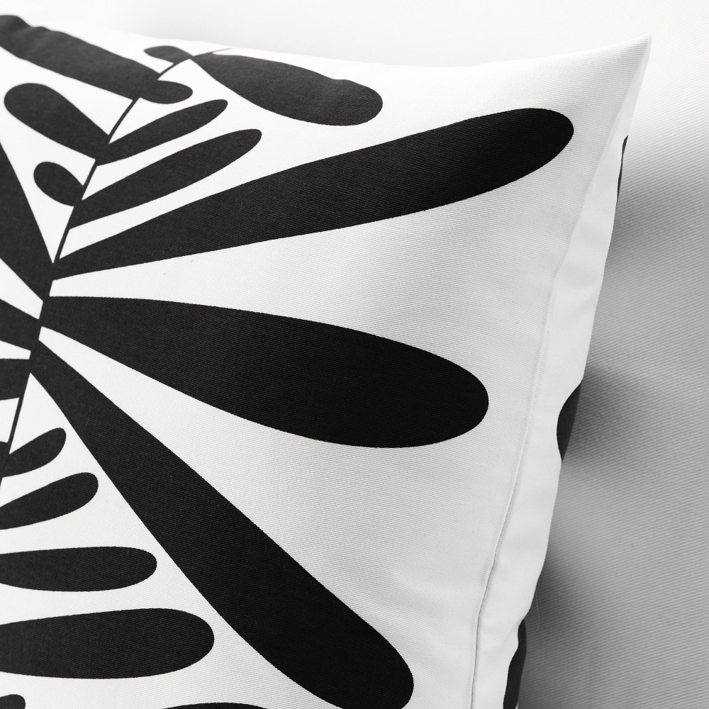 Чехол на подушку IKEA MAJSMOTT (МАЙСМОТТ), Белый, черный, 50x50 см