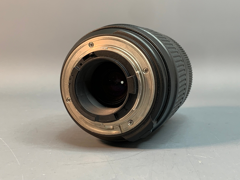 Tamron AF 70-300mm 4-5.6 Di LD Macro Nikon F