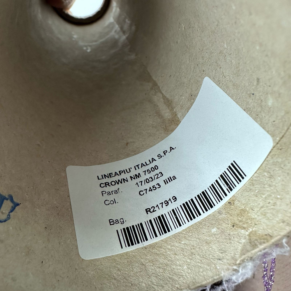 CROWN - Lineapiu; 74% люрекс, 26% п/а; 750м/100гр; col.C7453 lilla; цвет: сиреневый. Есть мал. бобинка 216гр.