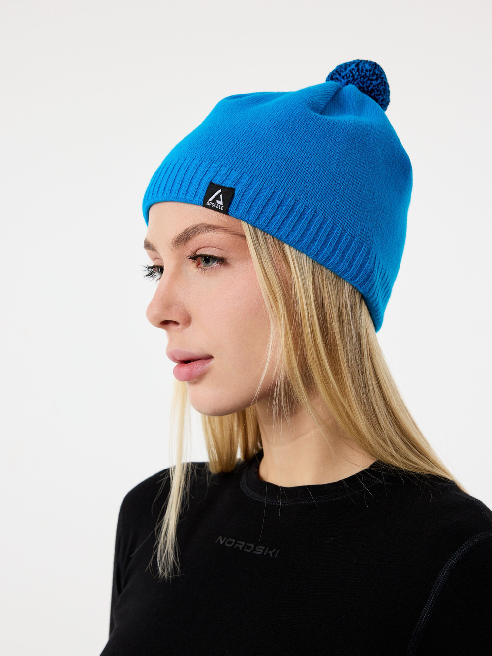 Шапка Apscale Train Pom Blue спортивная демисезонная