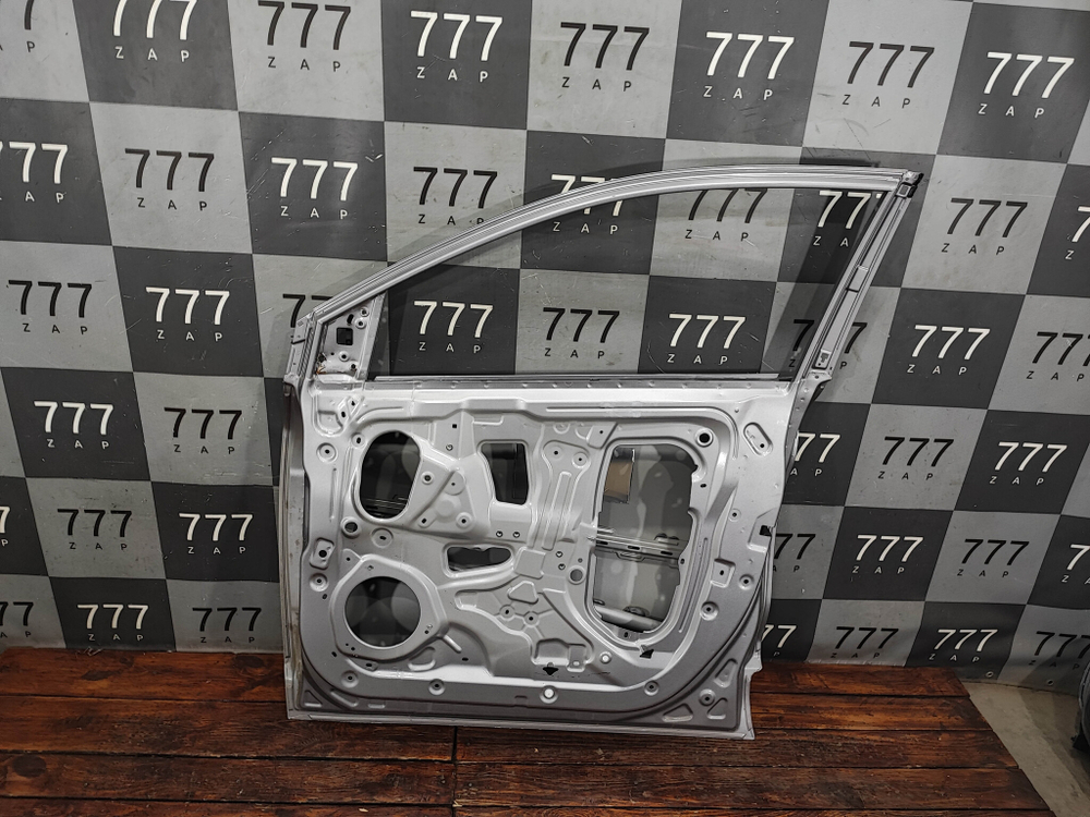 Дверь передняя правая Geely Coolray 19-нв Б/У Оригинал 5075038100C15