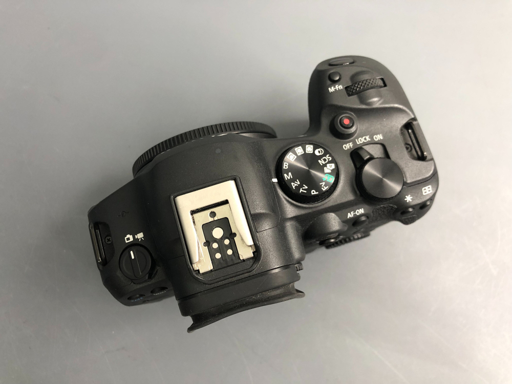 Canon EOS R6 Mark II 2.000 кадров