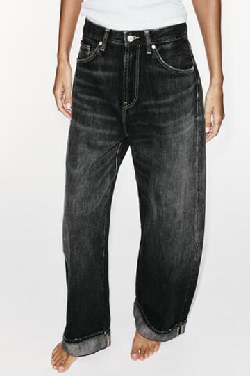 ZARA ДЖИНСЫ TRF BAGGY FOLDED СО СРЕДНЕЙ ПОСАДКОЙ, ЛИНЯЛЫЙ ЧЕРНЫЙ