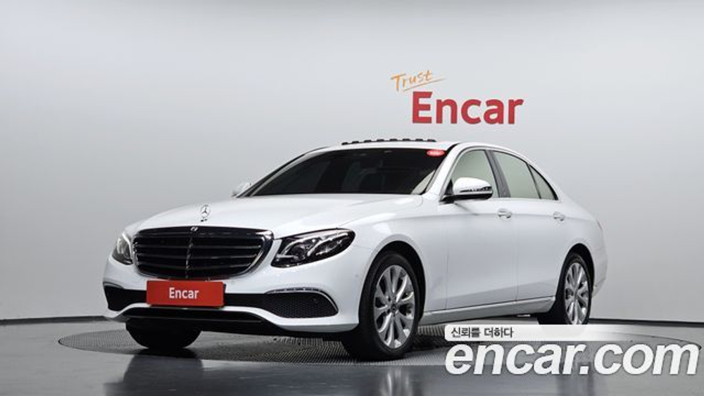 Mercedes-Benz E-Class E220d 4MATIC Exclusive — 2019