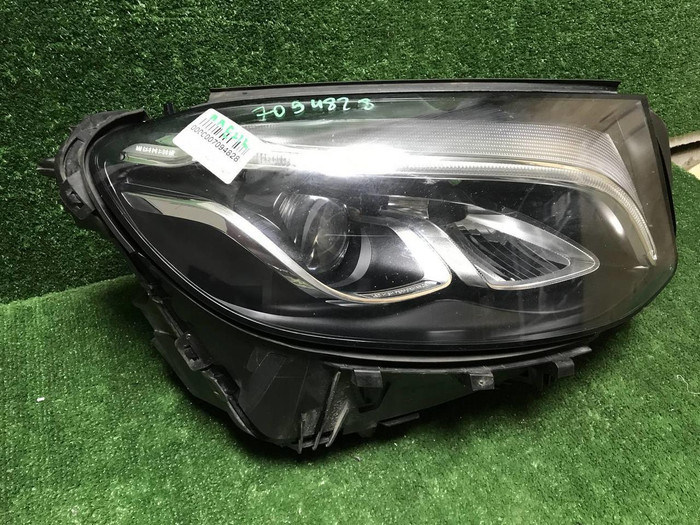 Фара правая Mercedes GLC X253 (2015-2019) LED