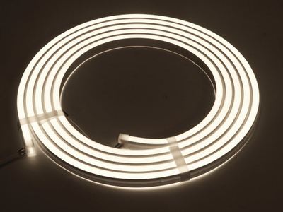 Неоновая лента нейтральная белая 24В IP67 10Вт/м 140 LED/м SMD2835 20×13 мм двойное свещение NE-DU2140-24-10-NW-67