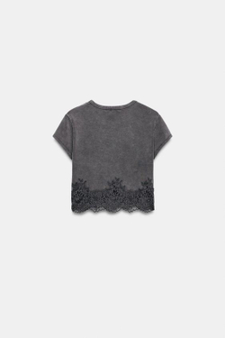 ZARA УКОРОЧЕННАЯ ФУТБОЛКА С КРУЖЕВОМ, СЕРЫЙ