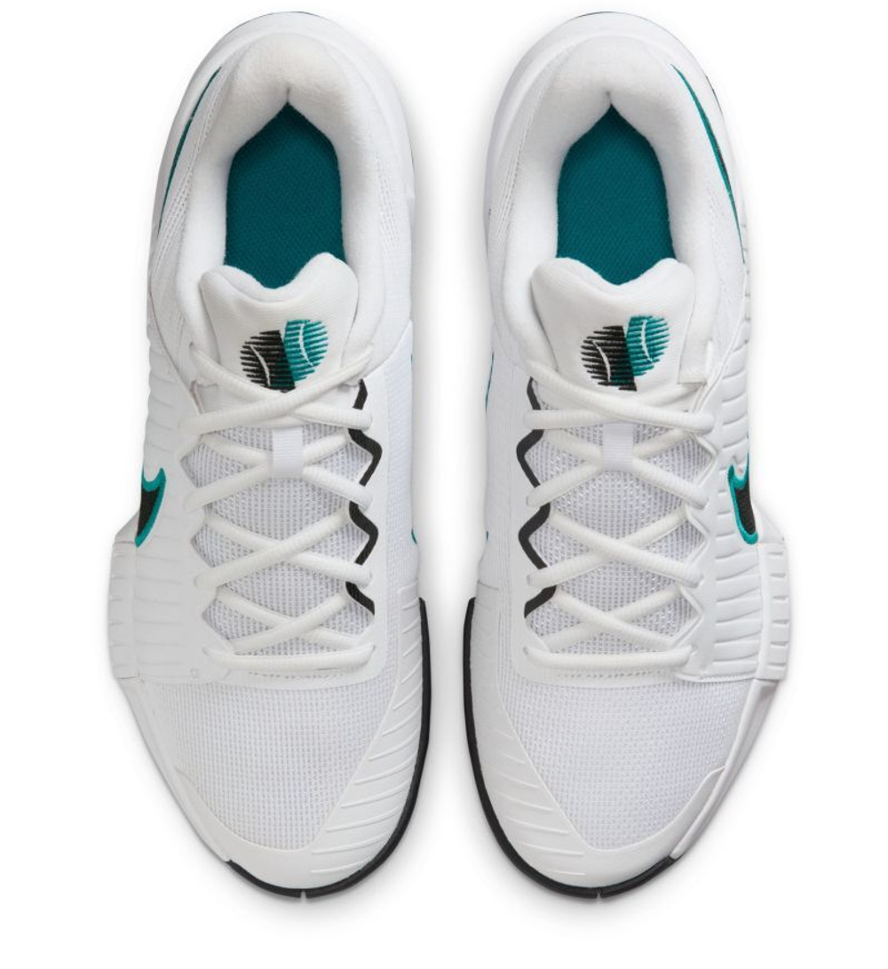 Мужские кроссовки теннисные Nike Zoom GP Challenge Pro - white/black radiant/emerald