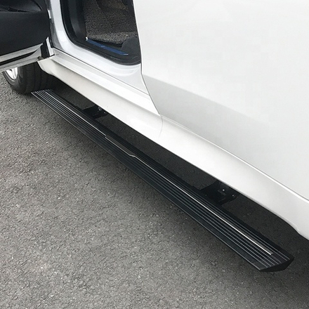 Электрические боковые пороги для BMW X7 G07 и X5 2019+