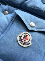 Мужской пуховый жилет Moncler из денима — голубой — фото 3