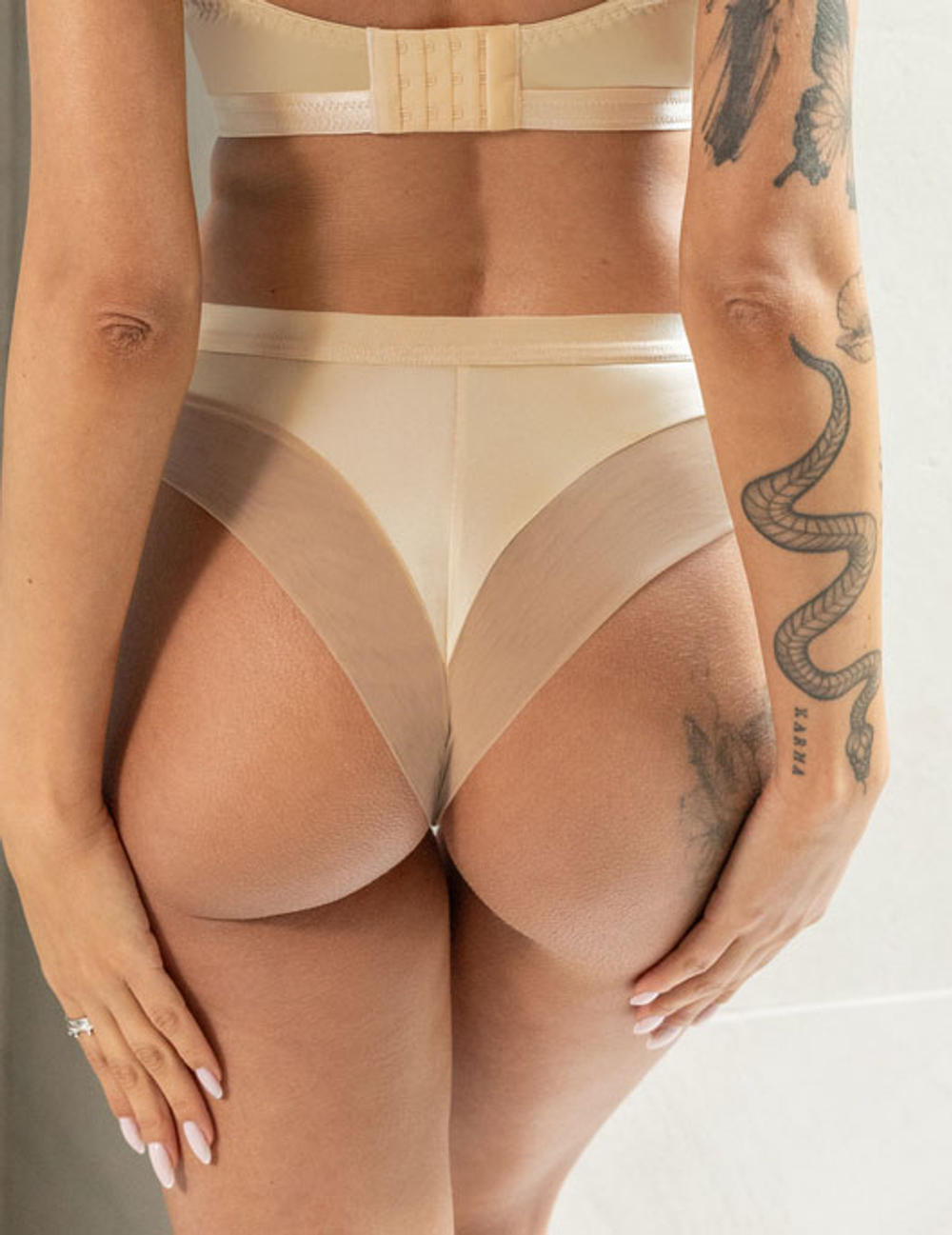 Трусы Kris Line Fiore Stringshorts стринги (телесный)