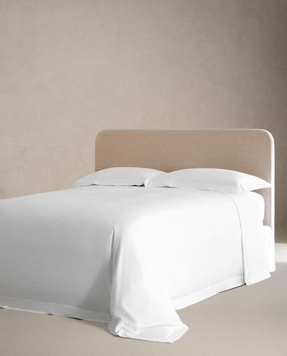 ZARA HOME ПЛОТНАЯ ПРОСТЫНЯ (КОЛИЧЕСТВО НИТЕЙ 300), БЕЛЫЙ