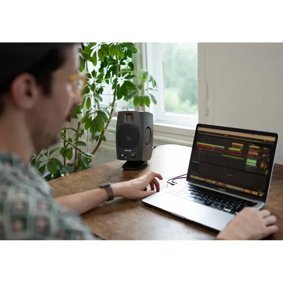 ADAM AUDIO D3V Black