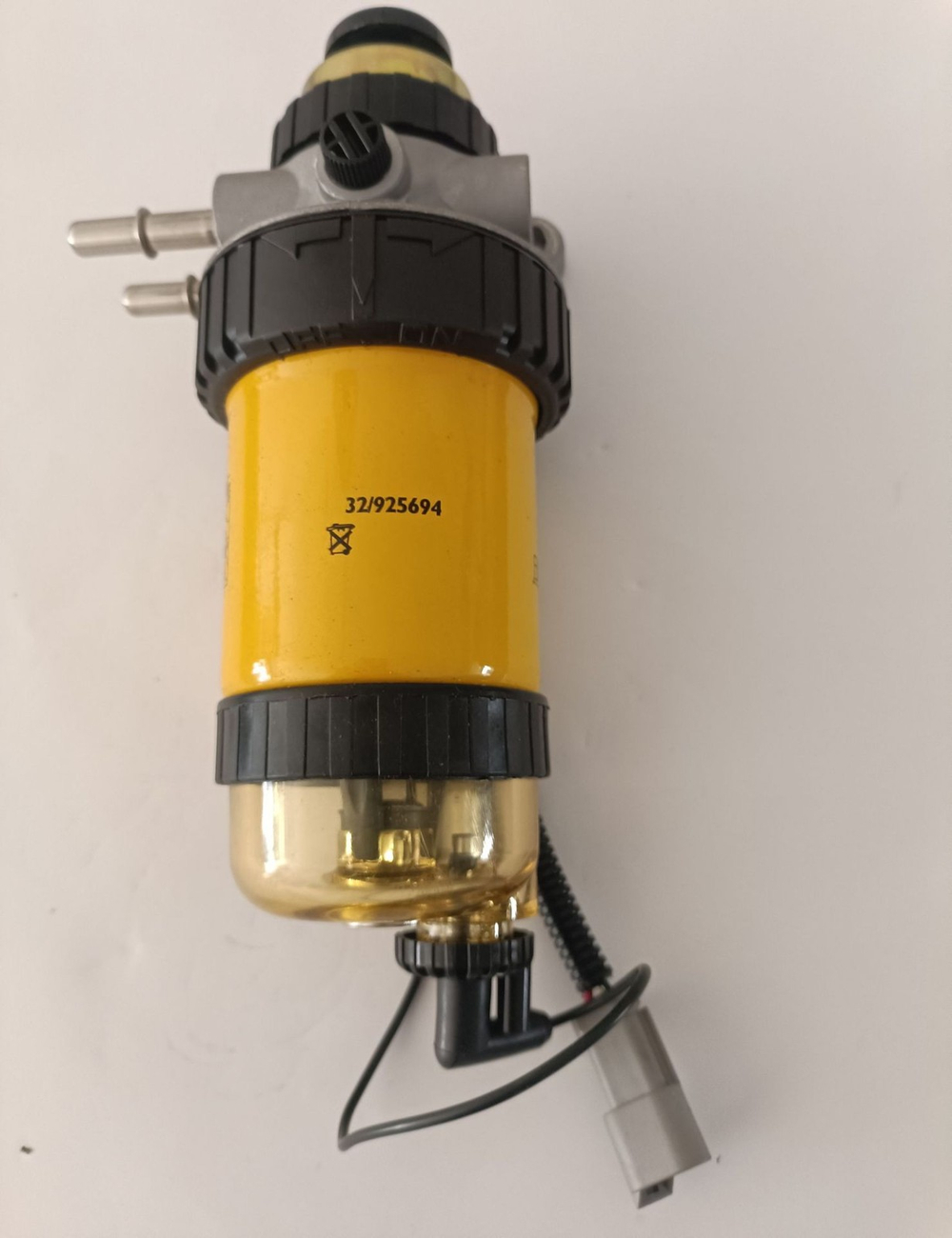 Корпус топливного фильтра в сборе 32/925949cn
