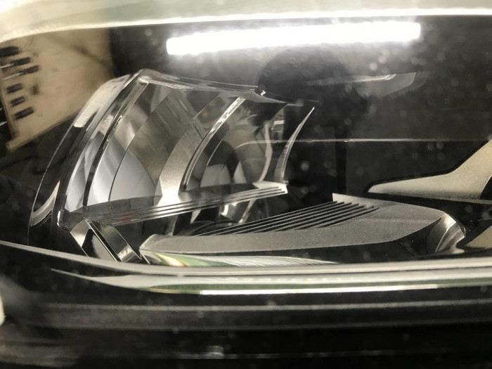 Фара правая Volvo XC60 2 (2017-2021) LED