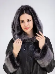 Дубленка зимняя с капюшоном натуральная оверсайз