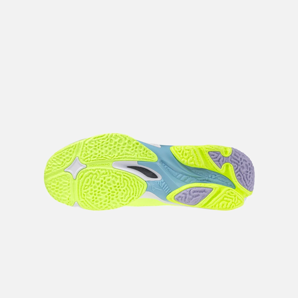 Кроссовки Mizuno Wave Lightning Z8 Mid