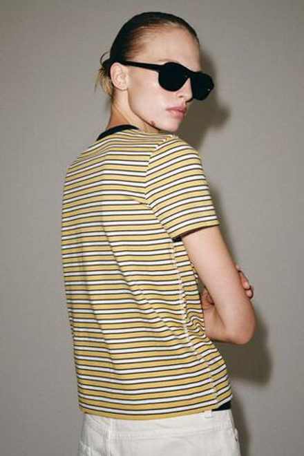 ZARA ФУТБОЛКА INTERLOCK С КОРОТКИМ РУКАВОМ, ЖЕЛТЫЙ
