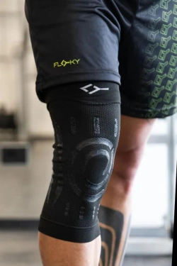 Бандаж  Floky Knee Support Right - black
