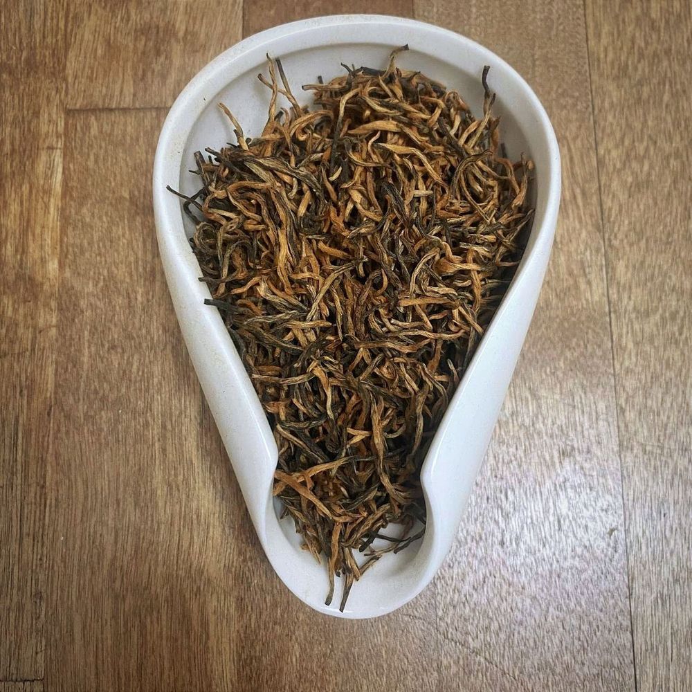 Золотые брови (Цзинь Цзюнь Мэй)