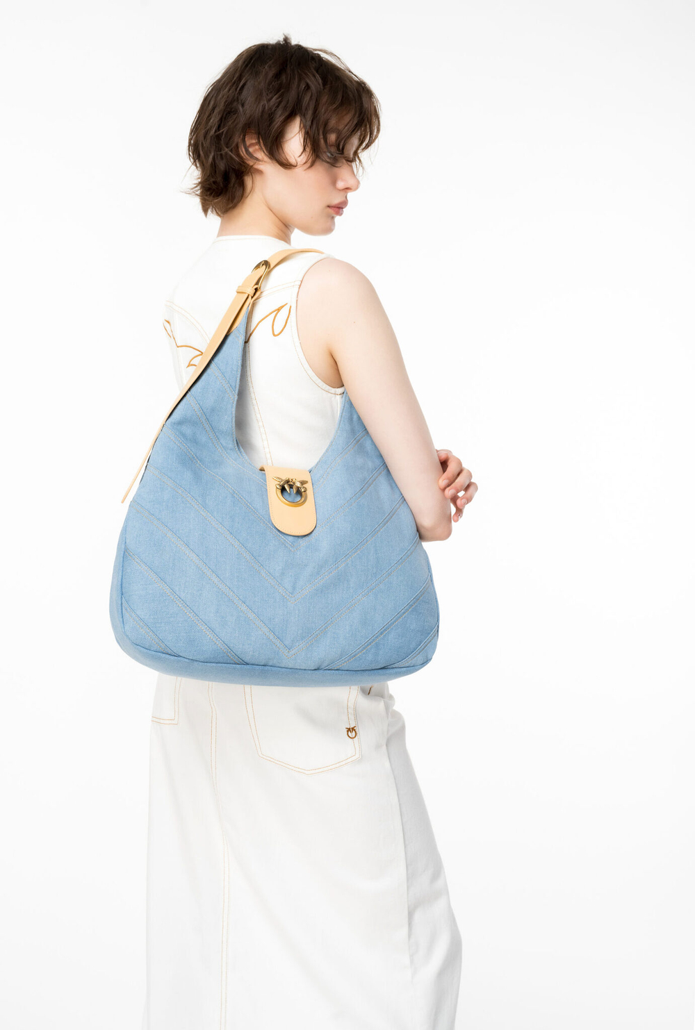 BIG HOBO BAG IN FADED DENIM