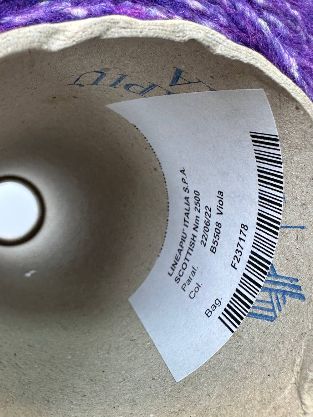 SCOTTISH - Lineapiu' S.P.A.; 53% меринос, 47% п/а; 250м/100гр; col. B5508 Viola; S504; MP