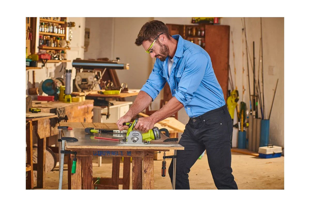Ryobi ONE+ Универсальная пила R18MMS-0 без аккумулятора в комплекте 5133004515