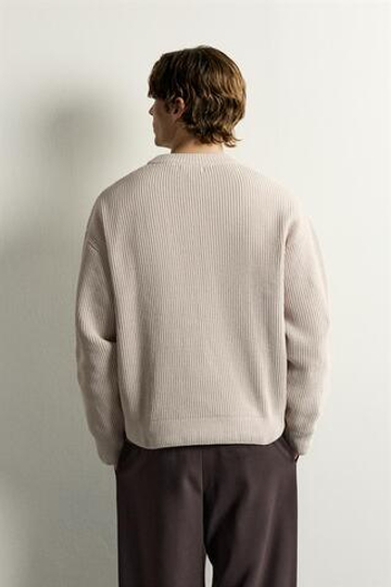 ZARA СВИТЕР RELAXED FIT ИЗ ШЕНИЛЛА, ЭКРЮ