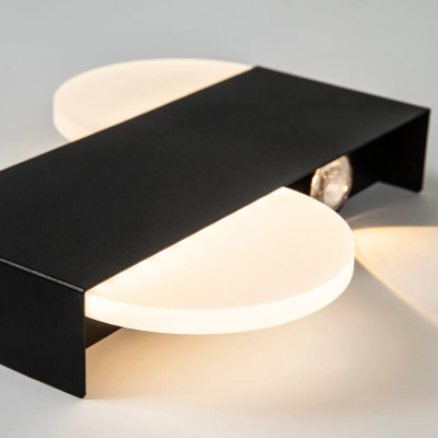 Настенный светильник LED4U L8104-4 BK