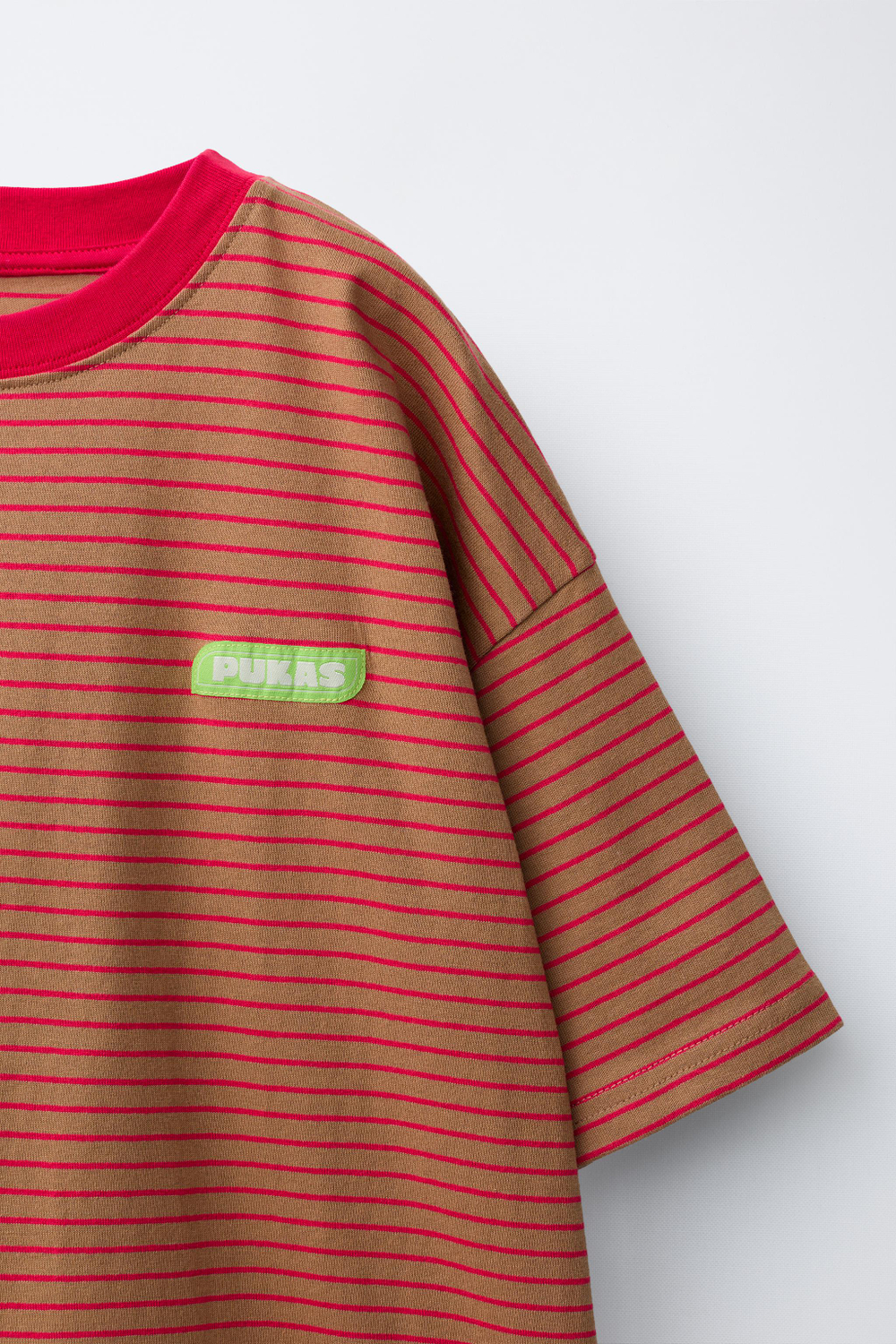 ZARA X PUKAS ФУТБОЛКА PUKAS SURF В ПОЛОСКУ, КОРИЧНЕВЫЙ