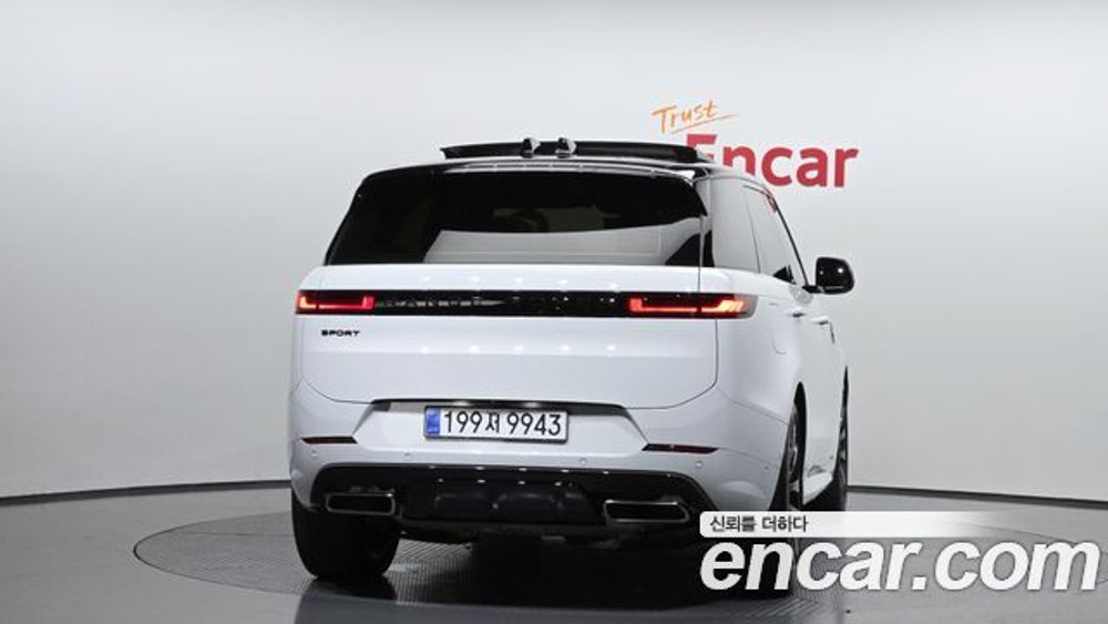 Land Rover Range Rover Sport P400 AB — 2025