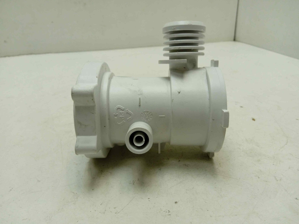 AWG235/1 кт179 Улитка сливного насоса для стиральной машины Whirlpool AWG235/1 б/у