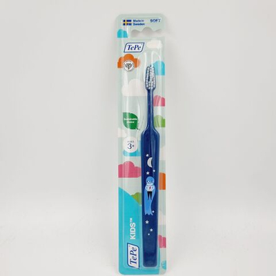 TePe Детская зубная щетка Kids Soft от 3 лет, 1 шт., синяя (Швеция)