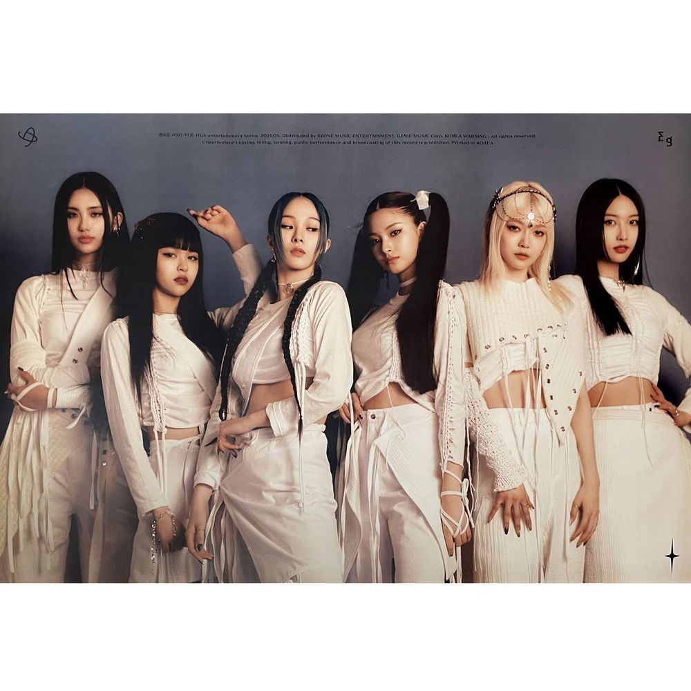 Официальный постер EVERGLOW - LAST MELODY (First Melody ver.) Официальный постер EVERGLOW - LAST MELODY (First Melody ver.)