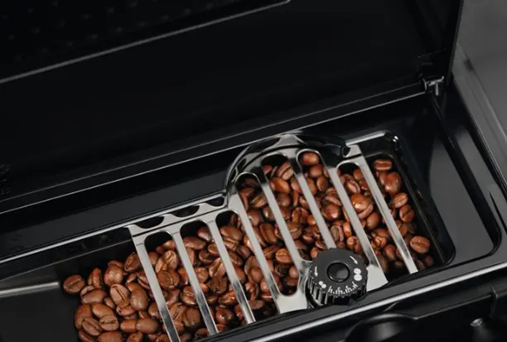 Встраиваемая кофемашина Electrolux KBC65T