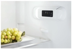 Встраиваемый холодильник Hotpoint BCB 70301 AA