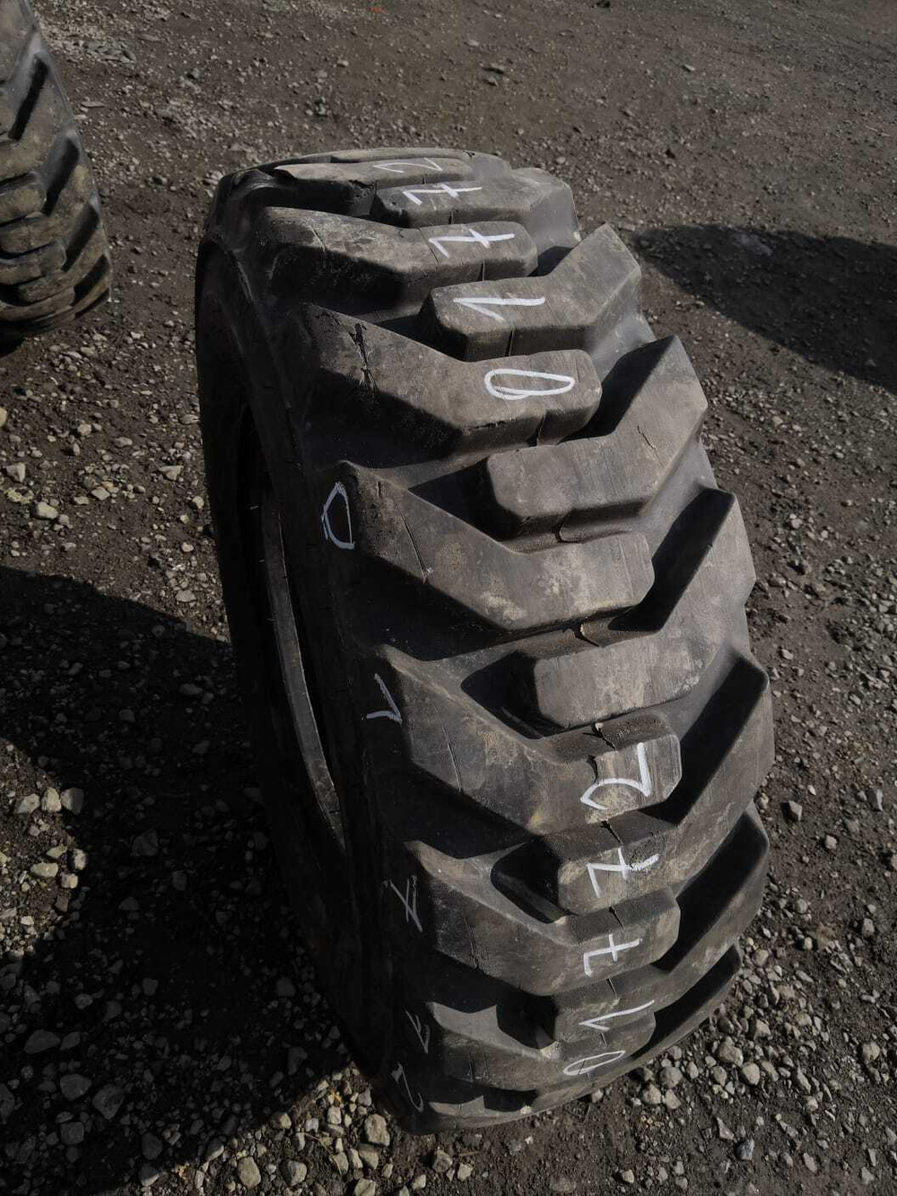 12.5/80-18 Galaxy SUPER IND LUG шина б/у