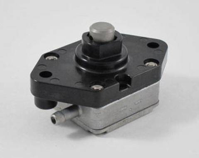 Топливный насос Suzuki DF9.9-DF20 15100-89L00-000